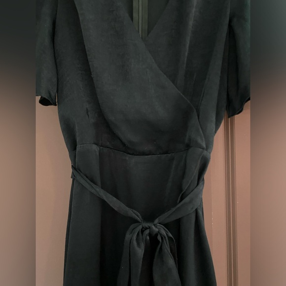 Lulus Green Midi Dress - Picture 6 of 9